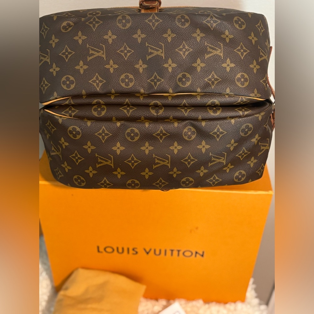 Louis Vuitton Saumur 35 Monogram Canvas Bag w/COA, Box & Dust Bag - Picture 3 of 16